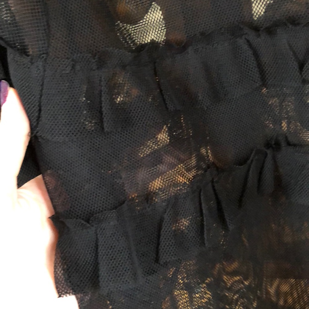 Hot Topic Sheer Mesh Ruffle Top Size M - Picture 3 of 5